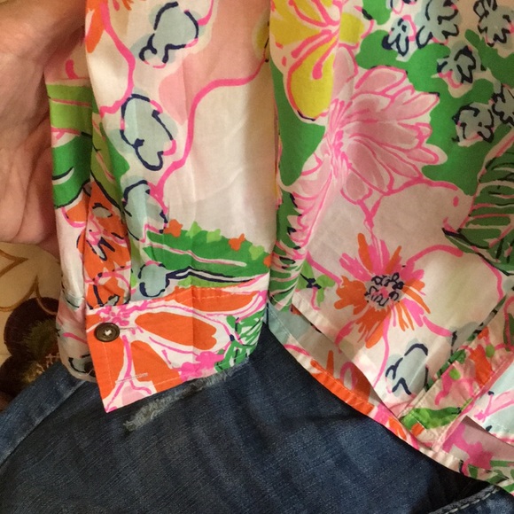 Great Lilly Pulitzer Nosey Posey button down S! - Picture 4 of 7